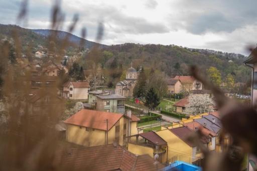 Onore Dell Amore Apartman Sa Djakuzijem Banja Koviljača Kültér fotó